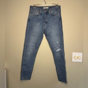 Levi’s Wedgie Button Fly Skinny Jean